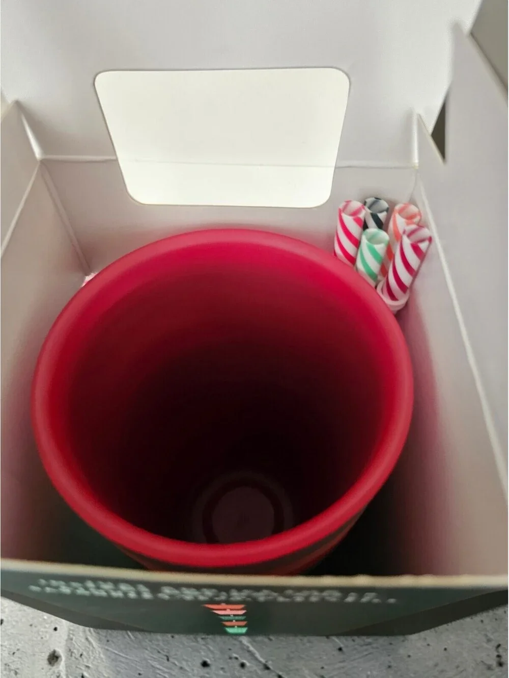 Starbucks Reusable Cold Cups – 5-Piece Set | 24 oz | Holiday Candy Stripe
